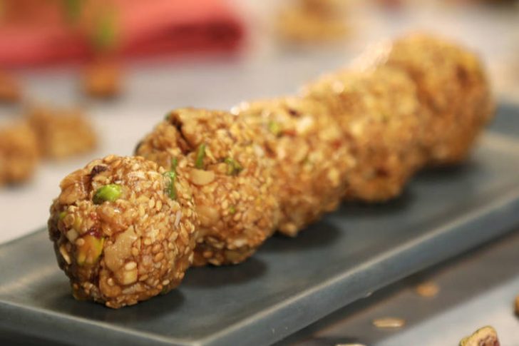 Dry Fruit Oats Laddu